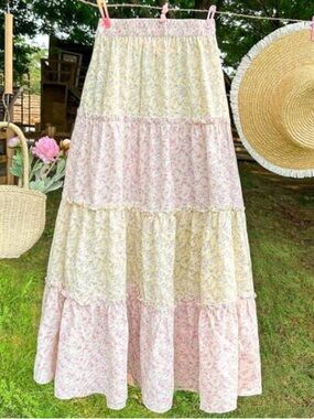 Women’s Maxi Length Pink & Yellow Ditsy Floral Print Skirt Size Petite Large